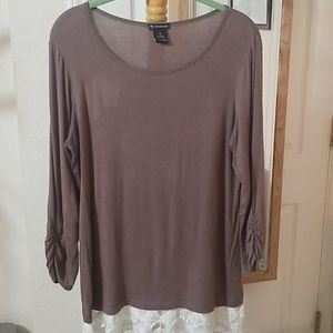 Scoop Tee with Lace Print